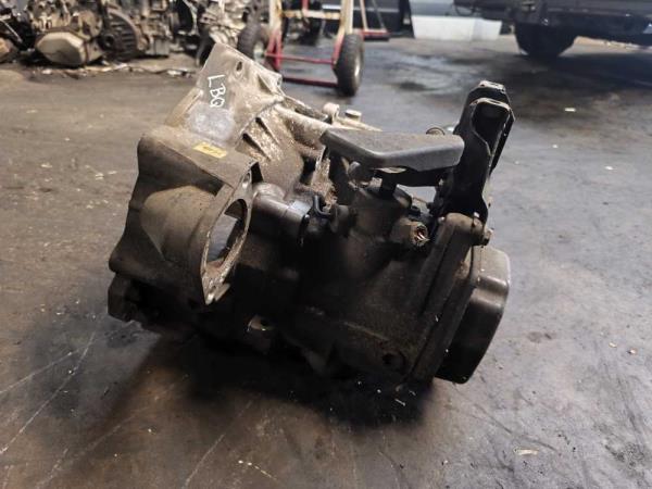 BOITE DE VITESSE MANUEL VAG 1.9TDI CODE: LBQ  - Vue 5